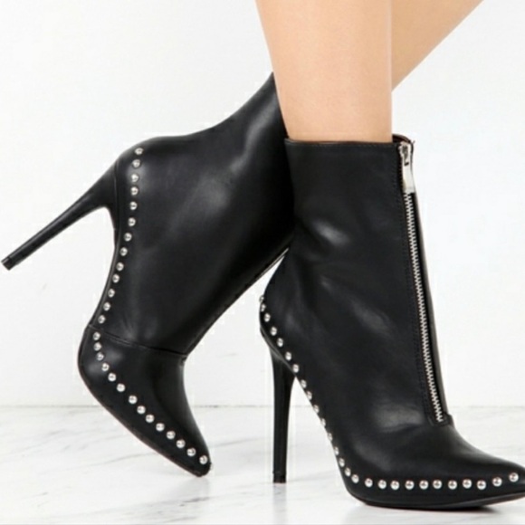 Black studded heeled boot in size 7 - Picture 2 of 3